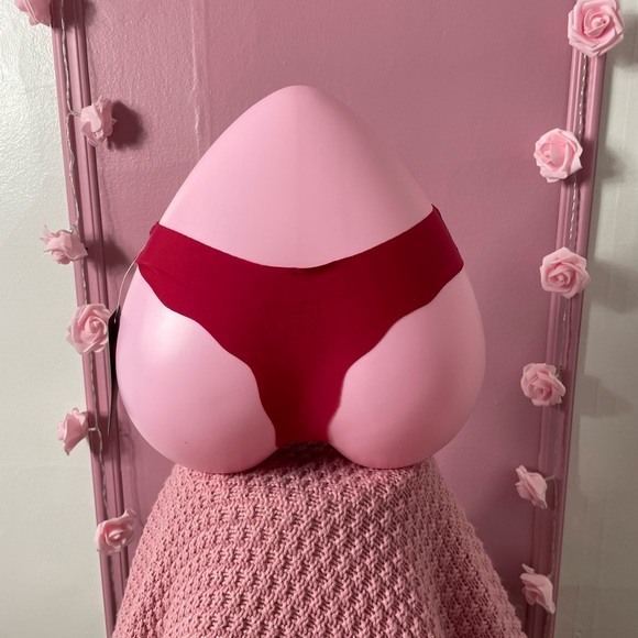 🌹 NWT - Medium - seamless comfy panties lingerie underwear thong  - red - Picture 4 of 4